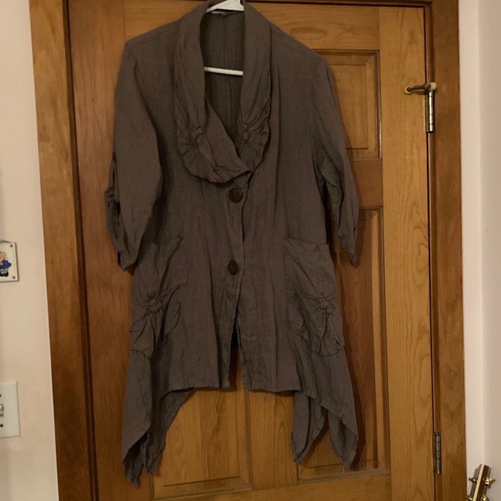 Women's Gray Linen Jacket with Button Detail
